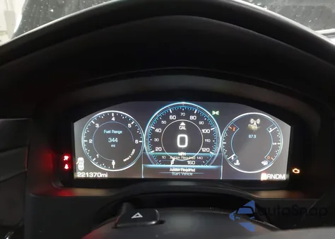 2015 Cadillac Escalade Platinum z USA, uszkodzony, nr VIN 1GYS4PKJ7FR575531